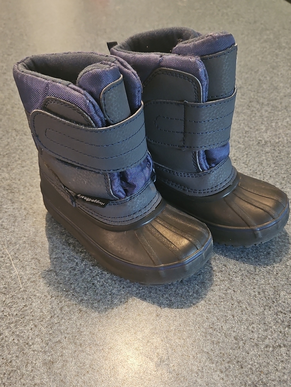 Kids Waterproof Snow Boots in Navy and Black - Hook & Loop Closure
